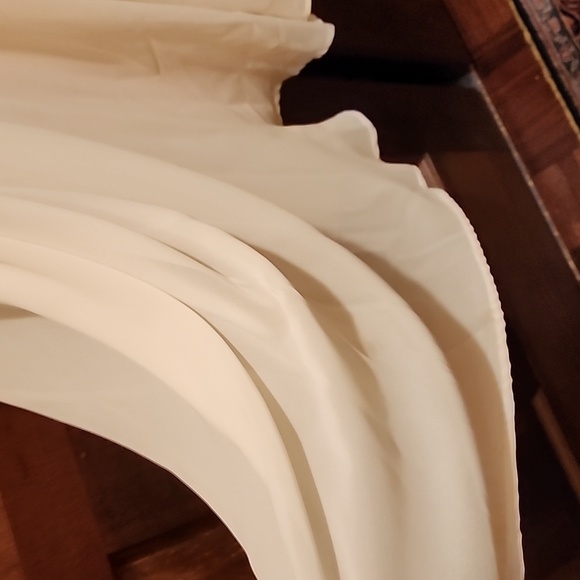 STUNNING PALE YELLOW DRESS SIZE 8 - Picture 4 of 8